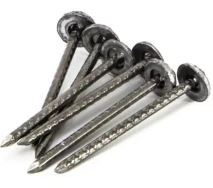 Clavos de techo primera clavadura